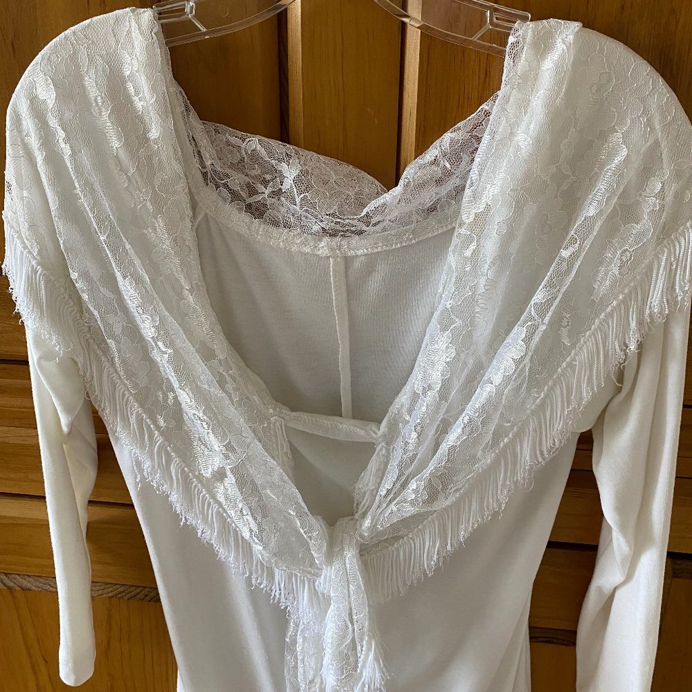 LADIES WHITE DRESS - Picture 5 of 7